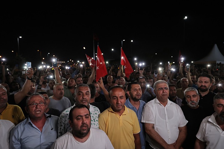 İstanbul'da taksicilerden yüzde 100 zam talebi
