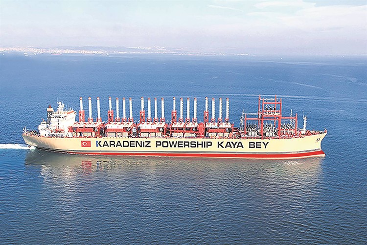 Güney Afrika'da 3 limana 20 yıllık erişim izni aldı