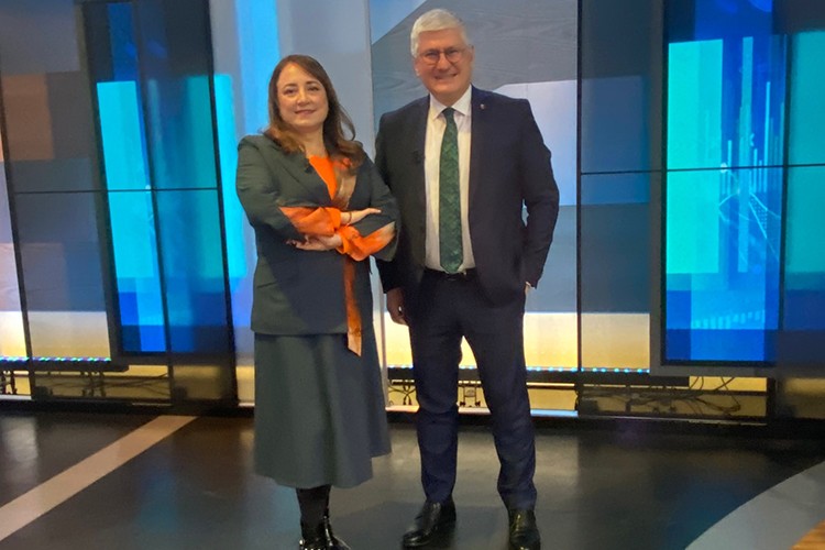 Maher Holdingden Bilime Yatırım