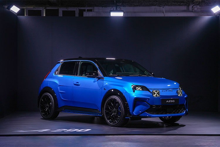 Alpine A290, 2025 yılının ilk yarısında Türkiye'de satışa sunulacak