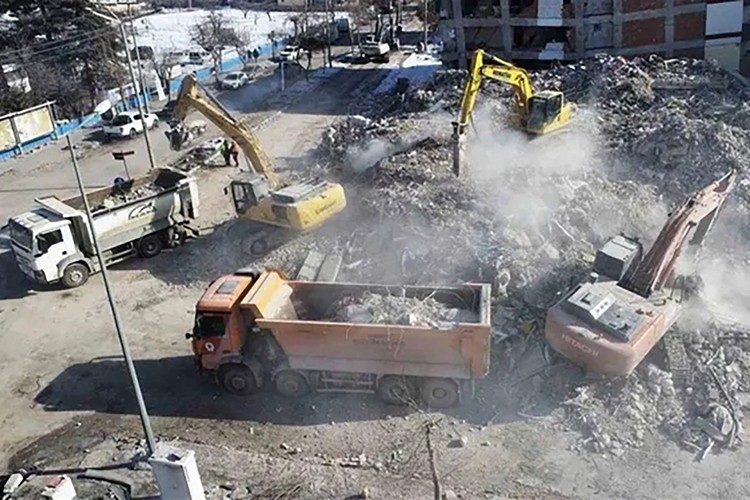 Enkaz için sızdırmaz alanlar hazırlanıyor