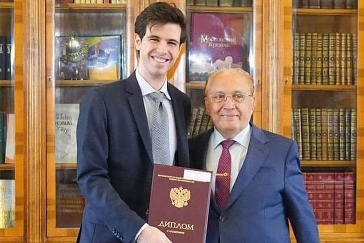 Esed'in serveti 12 milyar dolar