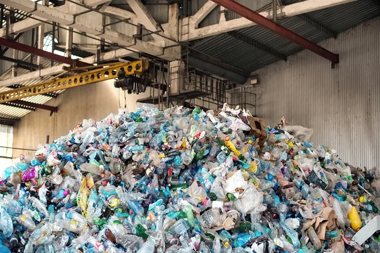 Geri dönüşmeyen atık cari açığı büyütüyor