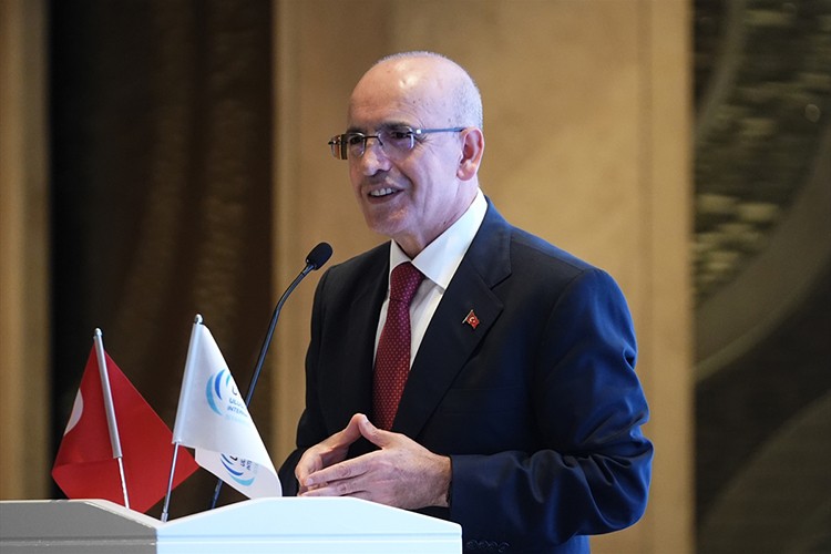"Milli gelir, yıllıklandırılmış olarak 1,6 trilyon doları aştı"