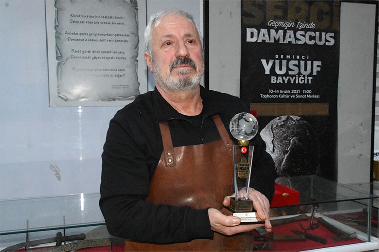 "Yaşayan İnsan Hazinesi" olmaktan gurur duyuyor