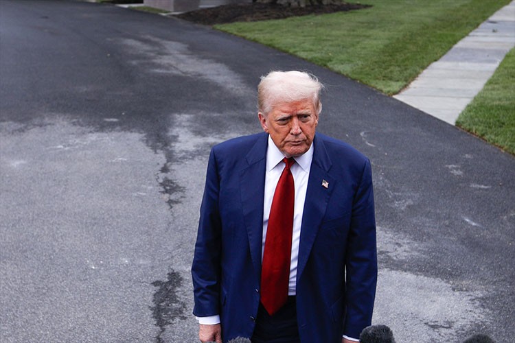 Trump'tan faiz indirimi çağrısı