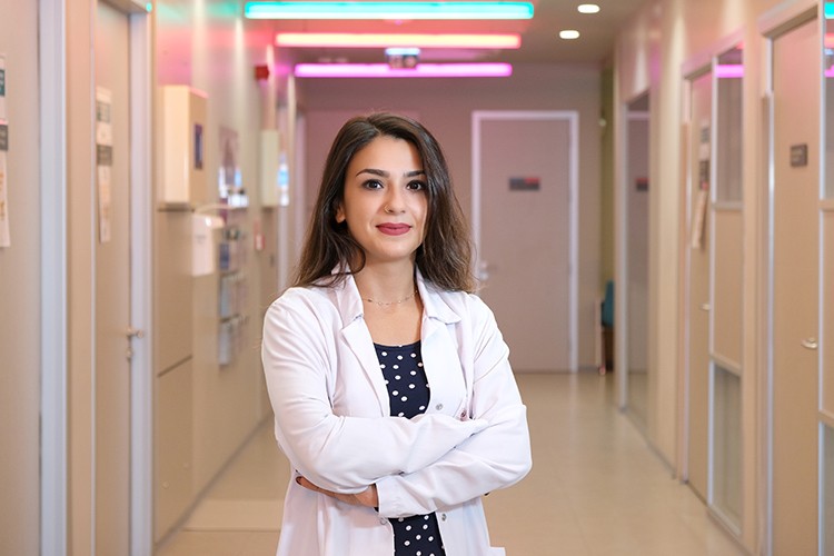 Çocukluk travmaları kekemeliği ortaya çıkarıyor