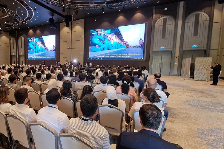 Özbek ve Türk iş adamları Taşkent'te iş fırsatlarını değerlendirdi