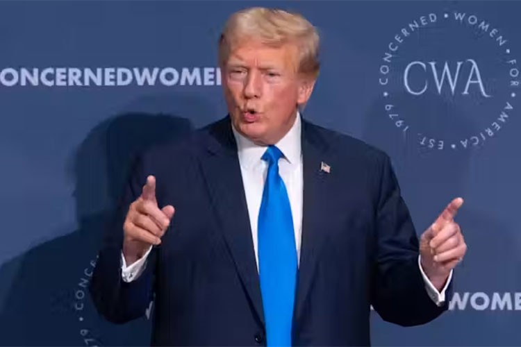 Trump, Avrupa Birliği'ni de tarifelerle tehdit etti