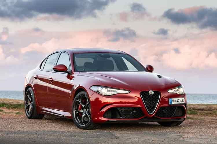 Alfa Romeo'dan Quadrifoglio'nun 100. yaşına özel seri