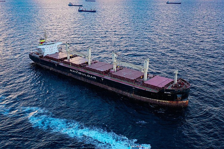 Denizcilik sektörü depremin yaralarını sarmak için kenetlendi