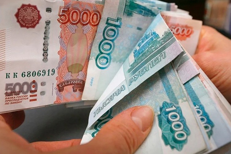 Rusya'nın federal bütçe açığı 6 trilyon rubleyi aştı