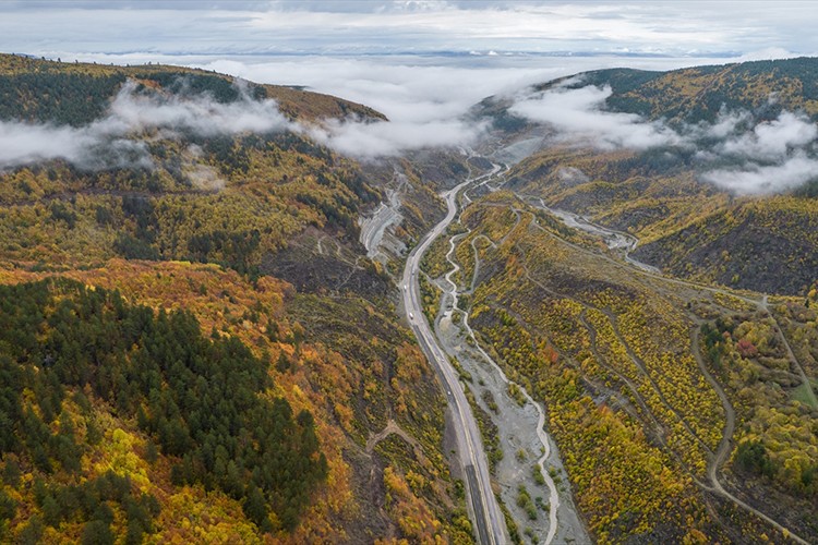 Ilgaz Dağı'nın yüksek kesimlerinde sis etkili oldu