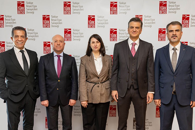 Beyaz eşya sektöründe daralma sürüyor