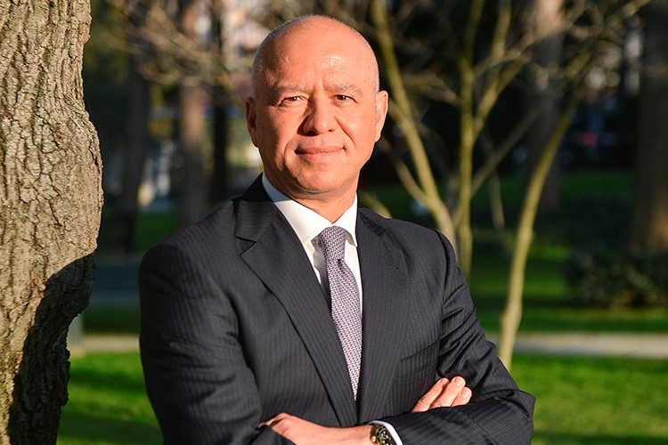 Koç Holding 385.9 milyar gelir elde etti