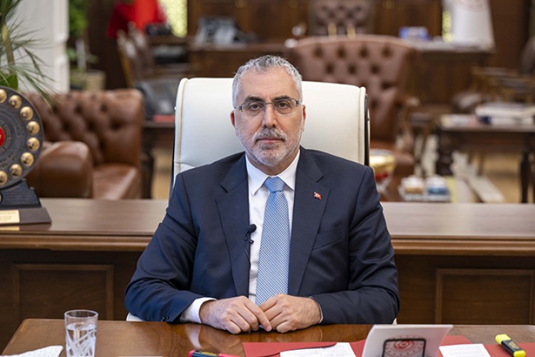"Çalışma hayatında da Türkiye Yüzyılı'nı birlikte inşa edeceğiz"