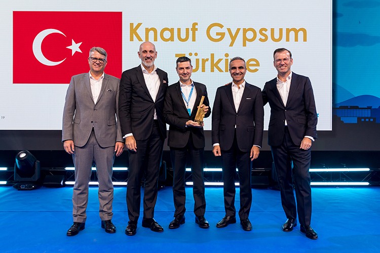 Knauf Türkiye, Financial Benchmark Award'ı Kazandı