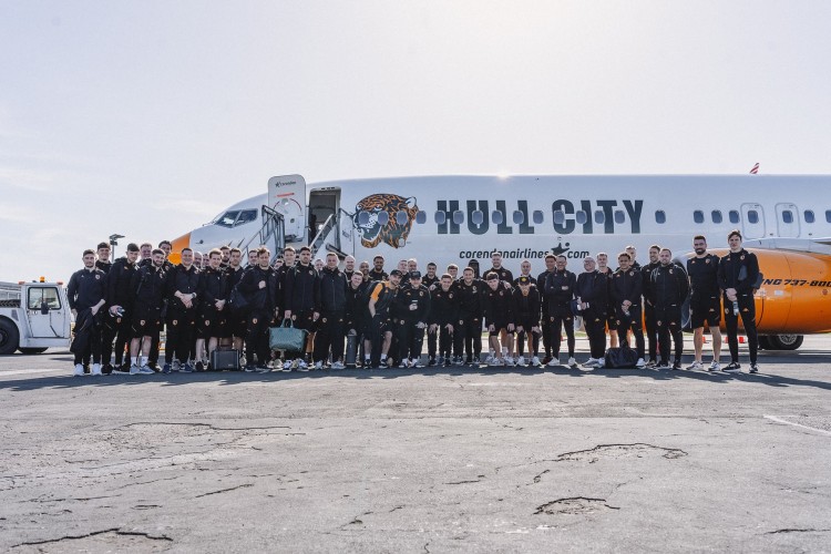 Hull City Corendon Uçağıyla Antalya Havalimanı'nda