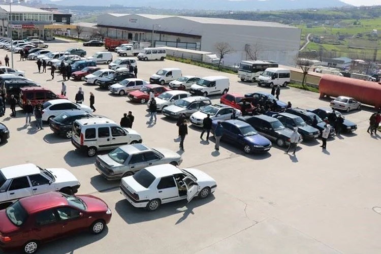 İkinci el araçların ilan süresi 60 güne kadar uzadı