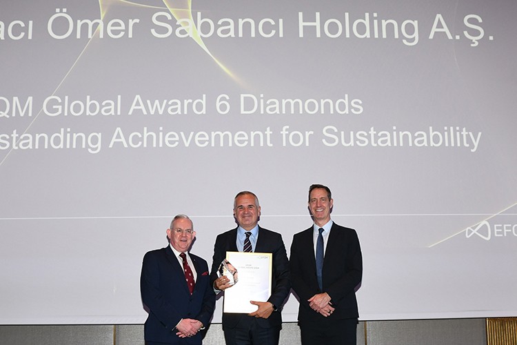 Türk Sanayisini Kalite ile Tanıştıran Sabancı 2024 Küresel EFQM Ödülü'nün Sahibi Oldu