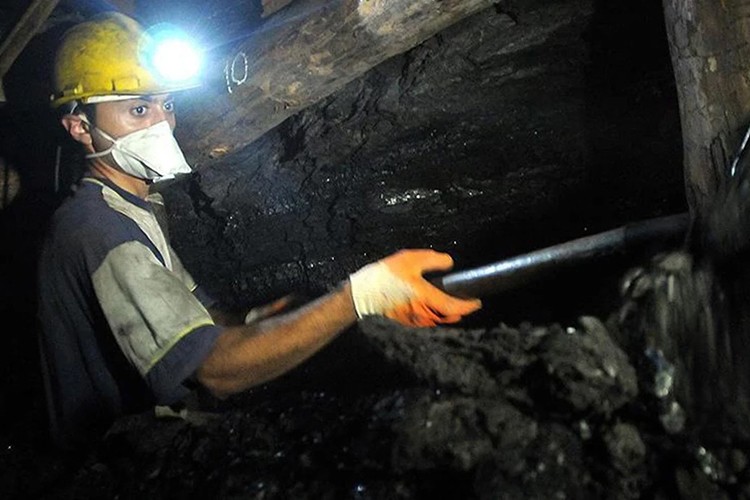 Madencilikte iş güvenliği uygulamaları