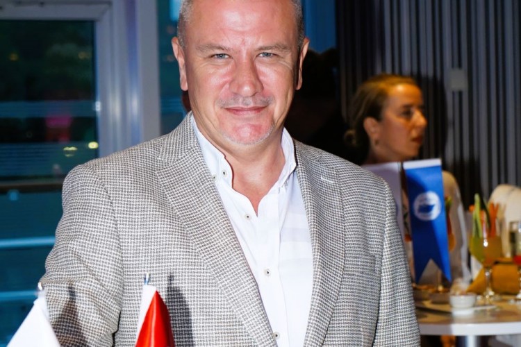 Yatırımlara devam dedi