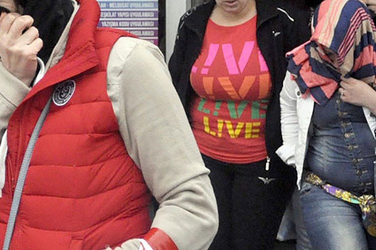 Diyarbakır'da fuhuş operasyonunda 7 zanlı tutuklandı