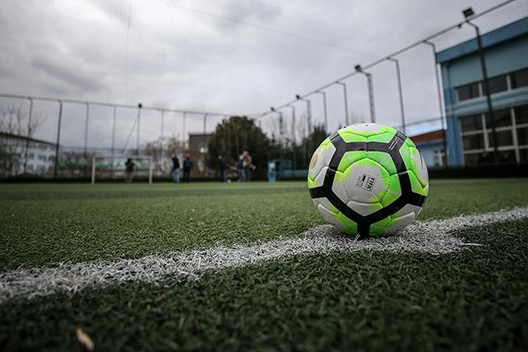 Halı saha yaptırılacak