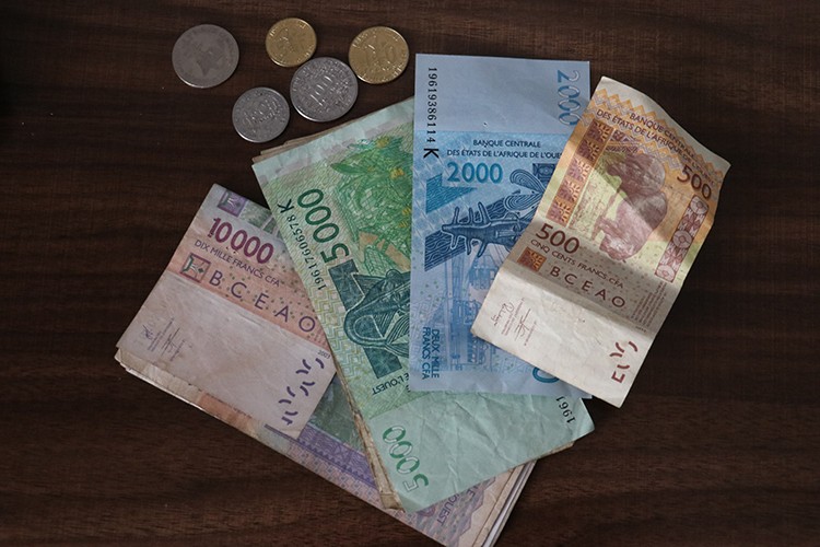 Sömürge mirası tarihe karışıyor