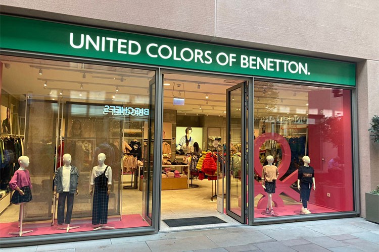 Benetton'dan zamansız denim şıklığı