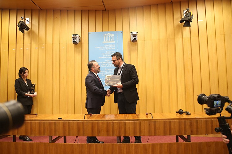 Paris'ten Sincan Belediyesi'ne ödül