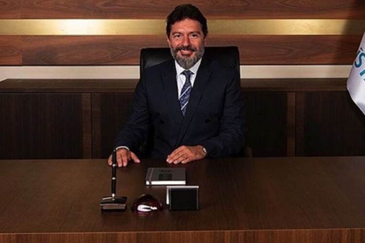 Hakan Atilla havalimanında pasaportuna el konuldu