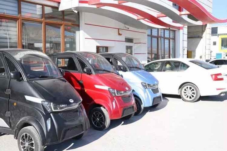 Elektrikli oto satışı 2023'ün ilk 2 ayında hız kazandı