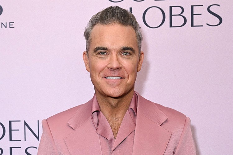 Robbie Williams, FIFA Müzik Elçisi oldu