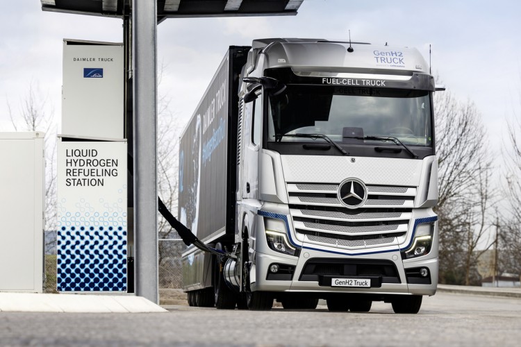 Daimler Truck ve Linde'nin Geliştirdiği sLH2 Teknolojisiyle, Hidrojen Yakıt Dolumunda Yeni Bir Çağ Başlıyor!