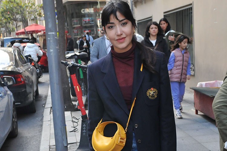 Ayşe Kırca: Hem özlem hem ders niteliğinde izliyorum