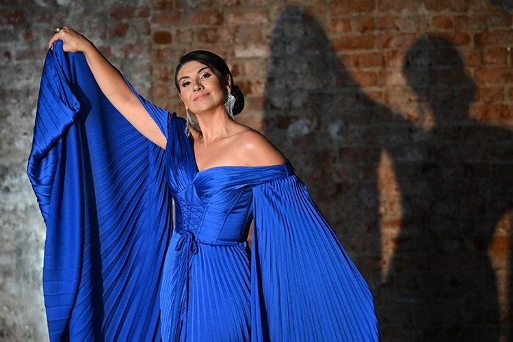 Nurcan Başpınar, bir vefa şarkısıyla karşımızda