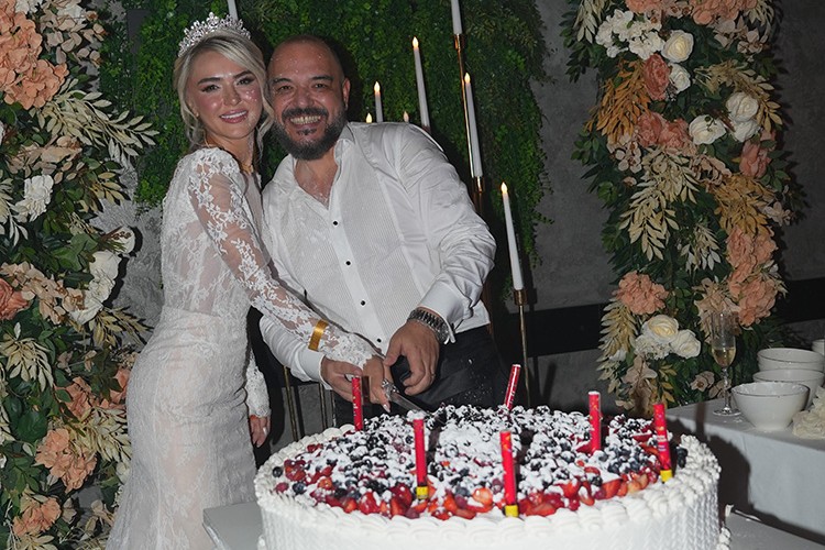 Mekik ailesinin mutlu günü