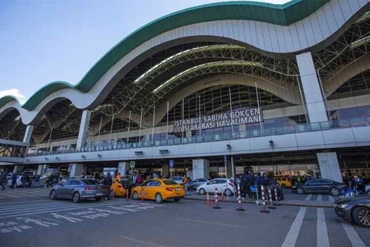 Havalimanları yılın 10 ayında 198 milyon yolcuya hizmet verdi
