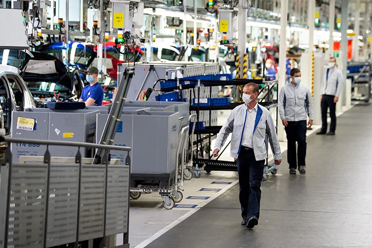 Almanya'da sanayi üretimi beklentilerin altında arttı