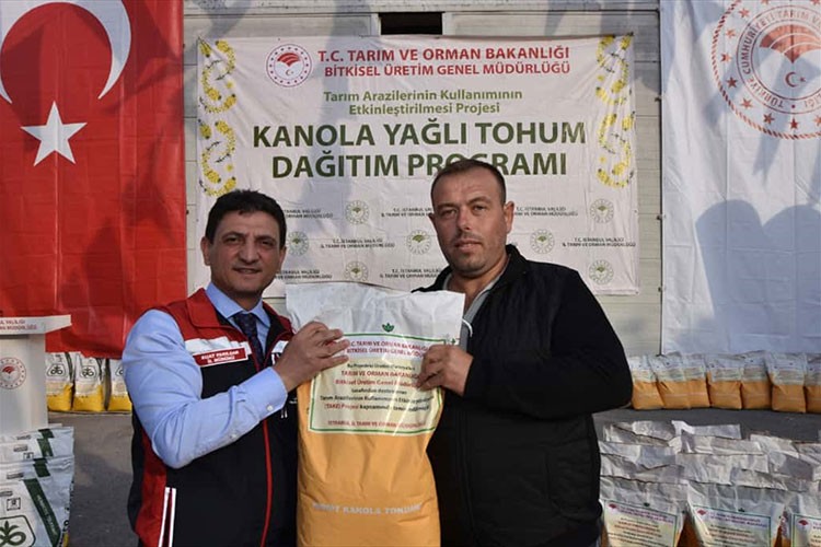 Tarım ve Orman Bakanlığı İstanbullu çiftçilere kanola tohumu dağıttı