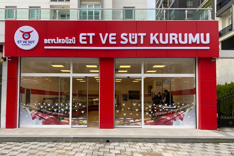 Ete zam üretici ve esnafı sevindirdi, tüketiciyi üzdü