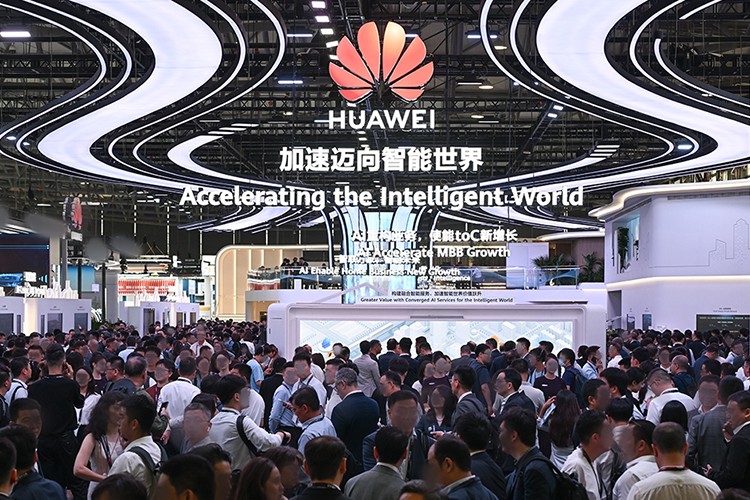 Huawei 5G-A ve yapay zekâ alanındaki gelişmeleri MWC Şangay'da paylaştı