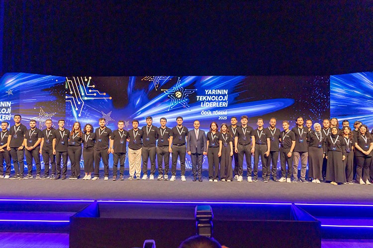 Yarının Teknoloji Liderleri'ne toplam 2 milyon 350 bin TL ödül