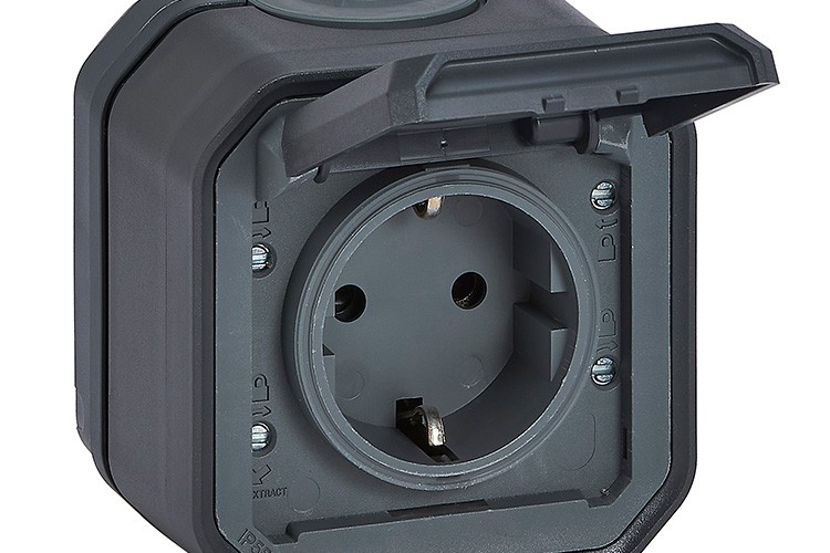 IP 55 Koruma Özelliği ile Her Hava Koşuluna Dayanıklı Plexo