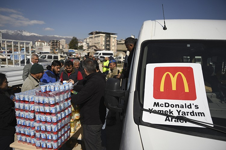 McDonald's Türkiye'den deprem yardımı seferberliği