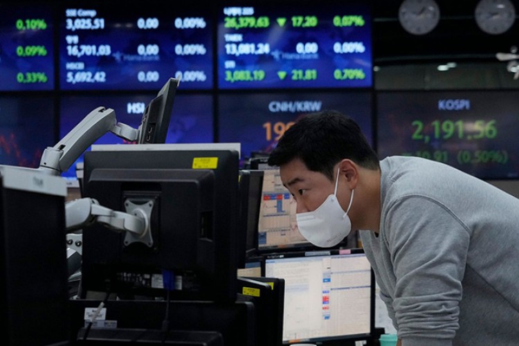 Asya borsaları Hong Kong hariç yükseldi