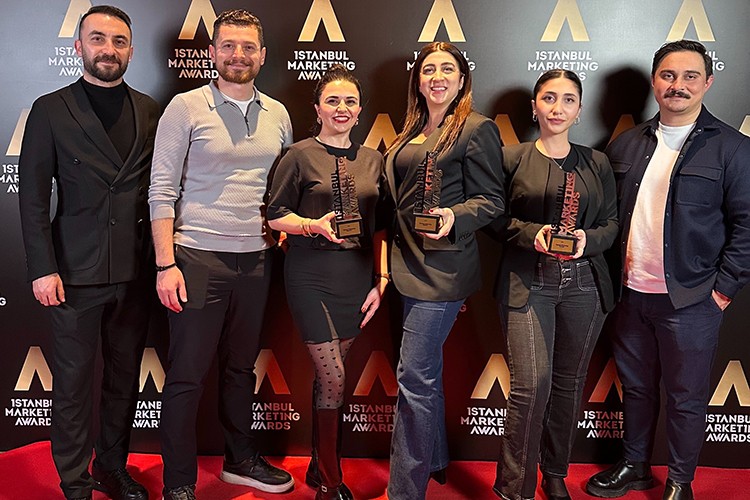 Doyuyo, İstanbul Marketing Awards'tan 3 ödülle döndü