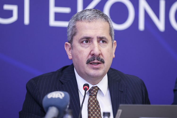 Türk inşaat firmaları 492,6 milyar dolarlık proje tamamladı