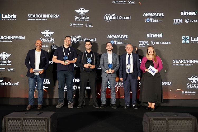 Bilişim Zirvesi sektör temsilcilerini buluşturdu